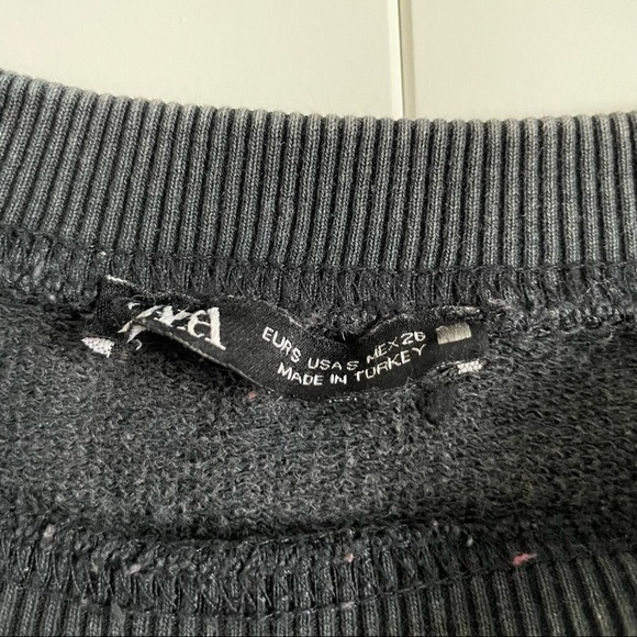 Zara washed oversized graphic sweatshirt - Picture 2 of 8